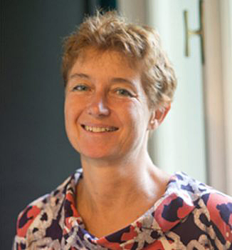 Dr. Simon Judit
Az Északi Közösségi Kórház (NCEH) alapítója és igazgatója